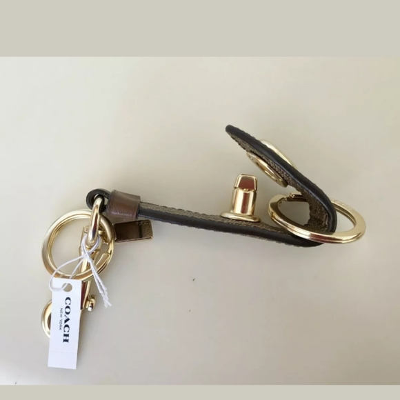 🐎Coach|Signature Key Fob🐎 - Picture 4 of 8